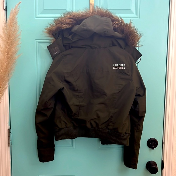 Hollister All Weather Jacket Fur Lined Small Olive Green - Picture 2 of 2